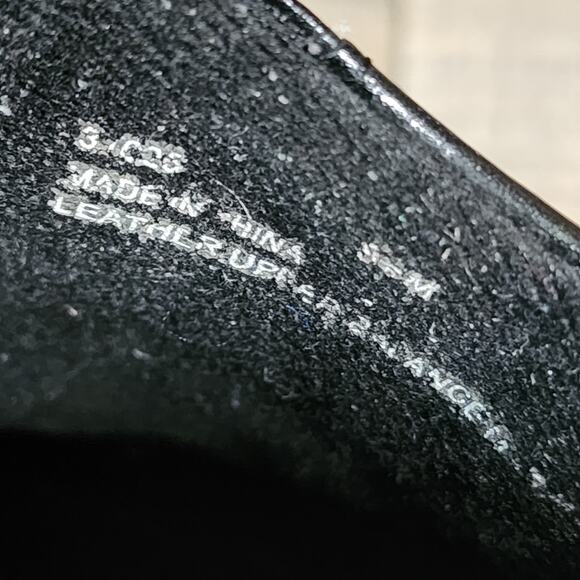 Clarks Artisan slide on shoes soft leather black sz 8.5M b39 - Picture 7 of 7